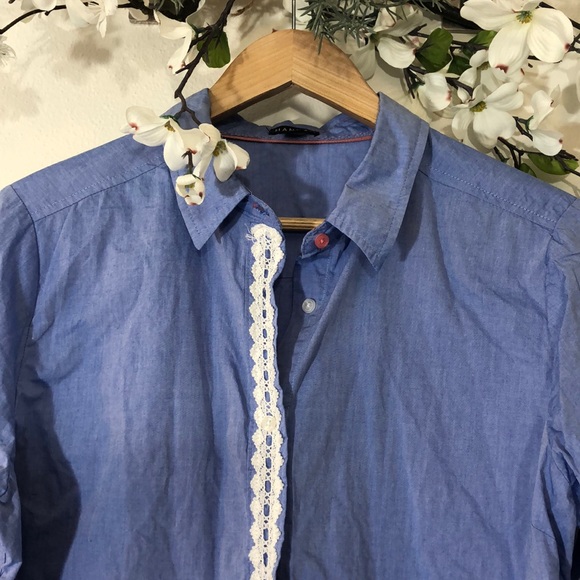 Hannah Blouse with Crochet Trim - L - Picture 3 of 6